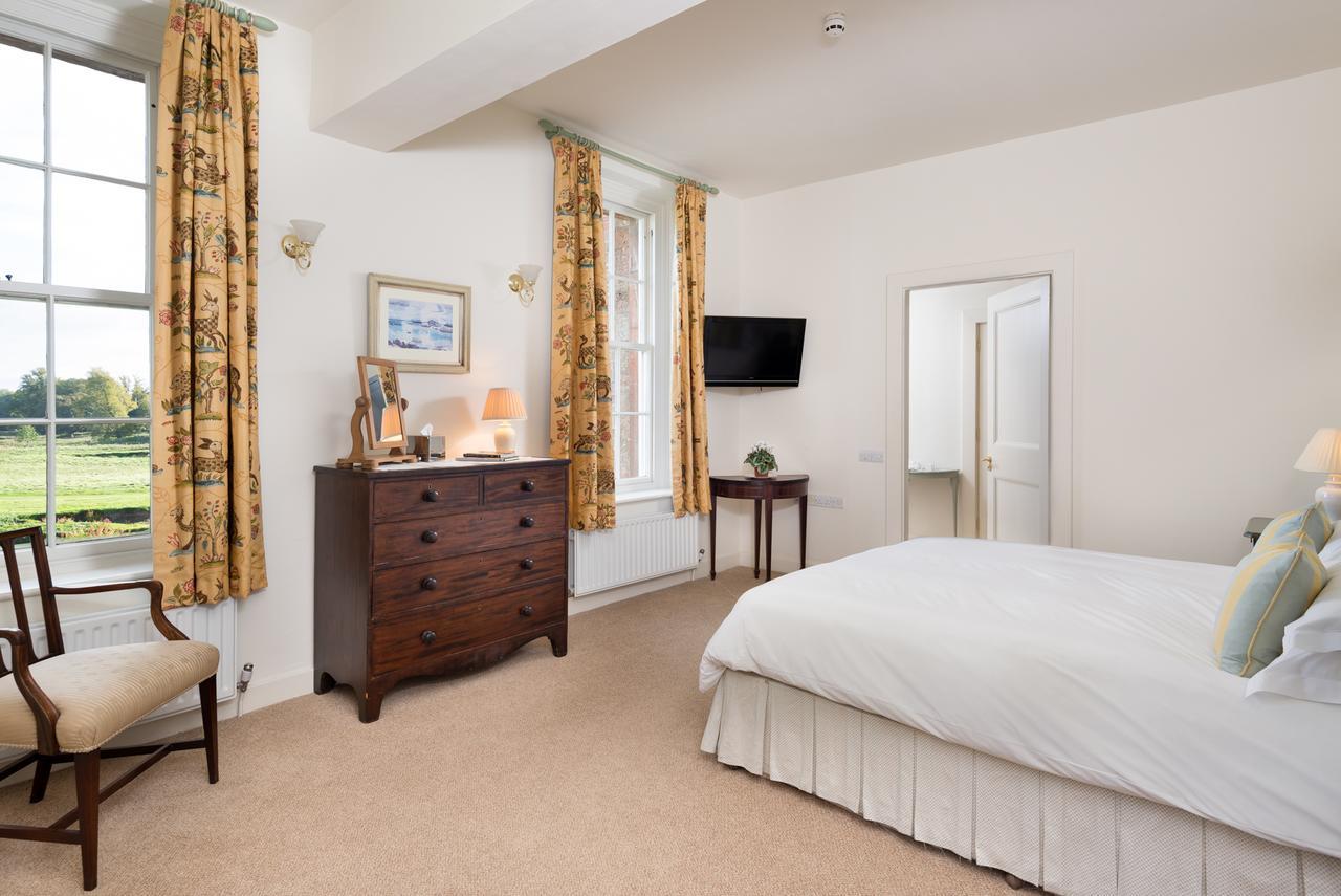 Superior Double or Twin Room with Mountain View,517842321:JPEG